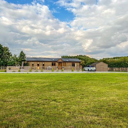 Immaculate 3-Bedroom Private Lodge Near York Buitenkant foto